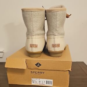 Sperry Cream and Tan Winter Boots
